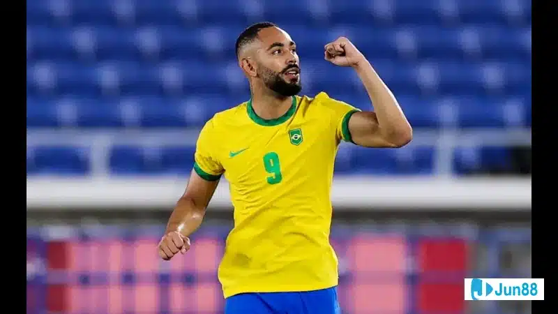 Matheus Cunha trong trang phục FC Sion chuẩn bị cho trận đấu