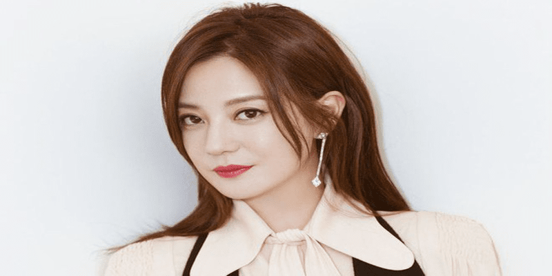 Triệu Vy - Từ Đại Hoa Đán Đến Tin Đồn Bị Phong Sát 6 Triệu Vy có lên tiếng đính chính về những tin đồn đó